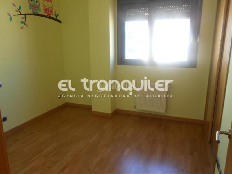 Foto 0f202d1a-43eb-4691-b66c-f2e8c1bfe7d2. Rent flat with parking pool in Sur - PAU 4 Móstoles