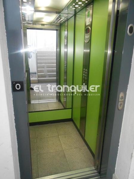Foto 907cb2af-542f-44c5-aec6-b89896496c2e. Rent flat with parking pool in Sur - PAU 4 Móstoles