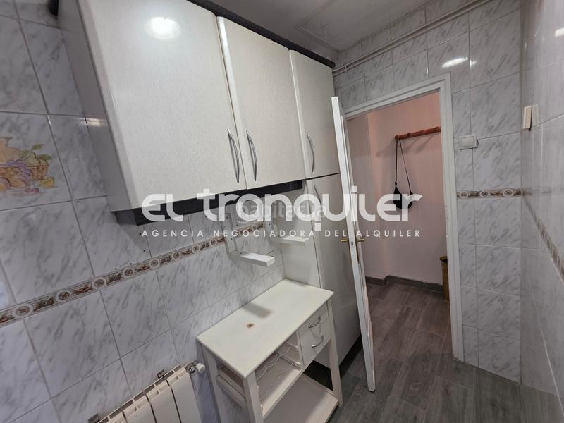 Foto c23905ed-3521-4e52-a6b0-ff1791d17f3c. Location appartement dans Numancia Madrid