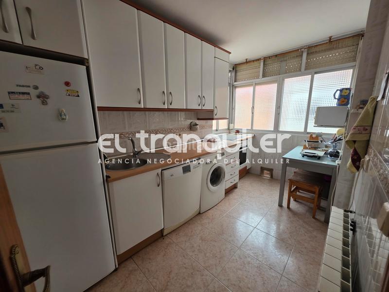 Foto 5f87de52-dcaa-4dc8-bfd4-ce20eb93d992. Alquiler piso calle mario cabré, n 19, planta 7, puerta c en Madrid