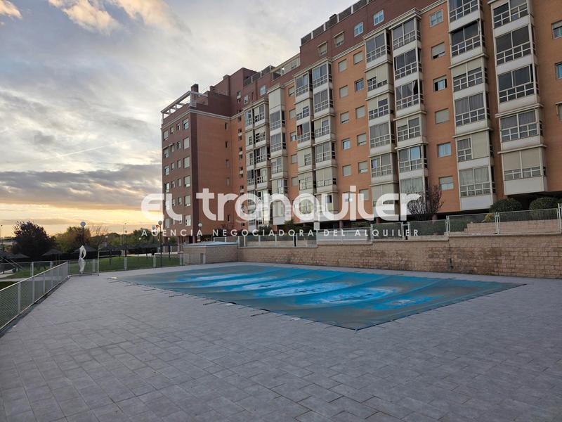Foto 309548aa-8d21-4abd-b3bc-21716a74a796. Rent flat with parking pool in PAU de Carabanchel Madrid