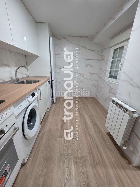 Foto cd92b848-f572-494d-bd2c-5412323400ee. Alquiler casa adosada calle del portal, n 55, bajo en Madrid