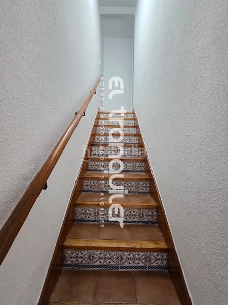 Foto 1e340deb-5e4d-4b3c-b660-b76fbb79053f. Rent semi detached house in Simancas Madrid