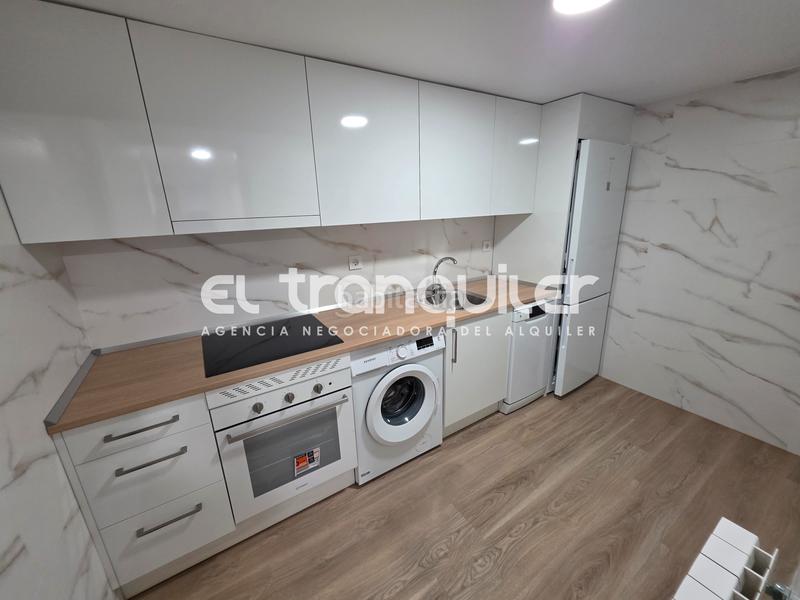 Foto 2a7c4427-b66d-405e-9d5a-f9302e2c94df. Rent semi detached house in Simancas Madrid