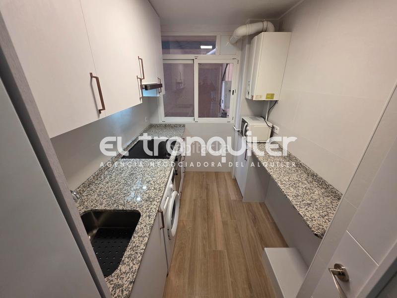 Foto d77feaa1-a6ad-40ac-bd36-77052b45ca1b. Alquiler piso calle navalmoral de la mata, n 15, planta 1, puerta c en Madrid