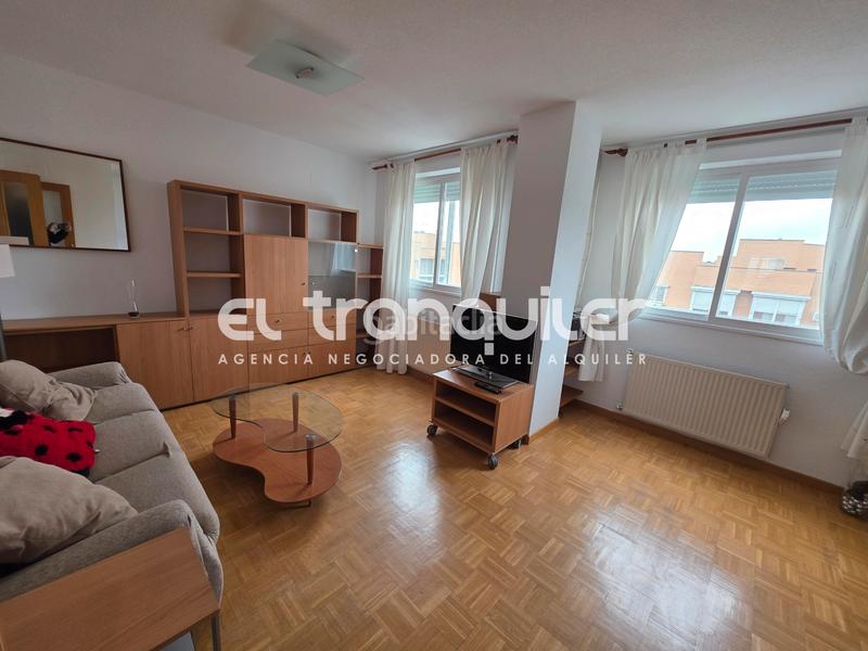 Foto bf1362fd-7680-407c-8d56-ab0aec12034e. Alquiler piso calle molino viejo, n 14, por.esc. s, planta 7, puerta a en Madrid