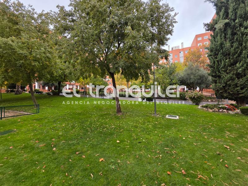Foto 75d0f277-21f9-48e6-ae7b-ea5bb3428d3b. Location appartement avec parking piscine dans Valdebernardo-Valderribas Madrid