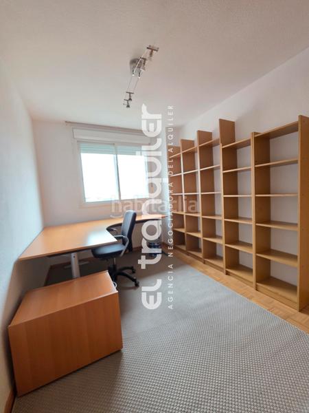 Foto 7adb0158-7e66-4b35-abc6-49c5cb204a7c. Location appartement avec parking piscine dans Valdebernardo-Valderribas Madrid