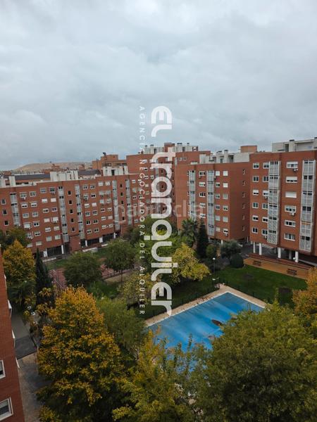 Foto 14527cf2-12cf-4d8f-b4b4-d7ee6407bd76. Rent flat with parking pool in Valdebernardo-Valderribas Madrid