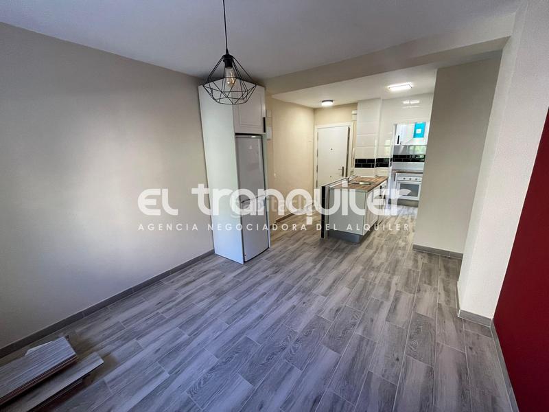 Foto 290a9a7e-3a25-4cb3-8110-8d16ec5187ca. Alquiler piso calle velez rubio, n 189, planta 2, puerta d en Madrid