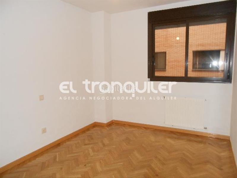 Foto 5a1fbad8-65e6-4bed-bd2c-1a60f2024686. Miete etagenwohnung mit parking pool in Las Tablas Madrid