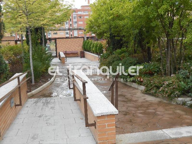 Foto 17b6eb93-5047-4a89-a32f-5b8a3199e457. Rent flat with parking pool in Las Tablas Madrid