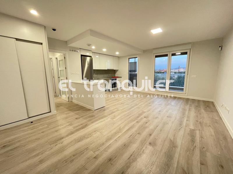 Foto 97580a52-aa8d-44eb-b330-1d8056ee041c. Rent flat with parking pool in Espartales Alcalá de Henares