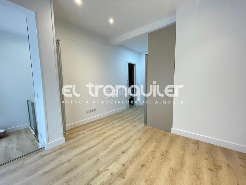 Foto 0d8017d9-206d-4838-8a51-3de2162af0a4. Affitto duplex in San Isidro Madrid