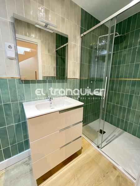 Foto fe40b26a-dbaa-493e-a47a-526402ec61de. Miete zweistöckige wohnung in San Isidro Madrid