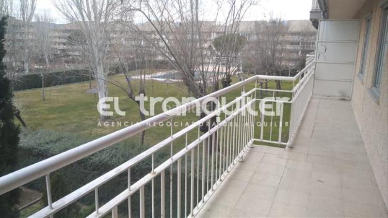 Foto 4fd51e0e-b921-4ffe-96b5-2316a3c78caf. Location appartement avec parking piscine dans Villalba Estación Collado Villalba