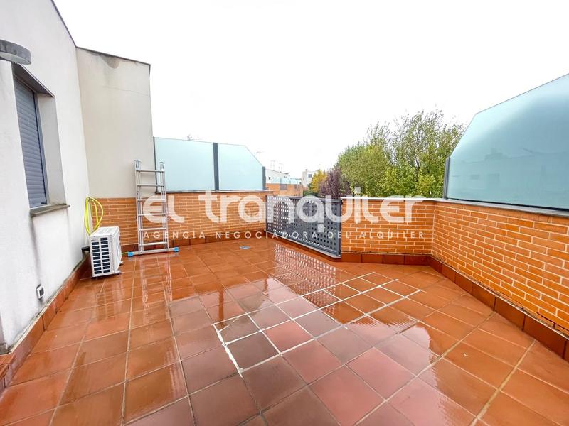 Foto f7a954f1-8e35-4951-9618-9ee5b9545491. Affitto casa a schiera con parcheggio piscina in Hospital Valdemoro