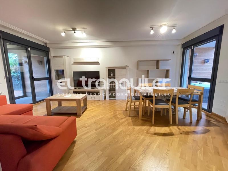 Foto 76815ee6-c87c-40a3-a9f7-d585818e1385. Rent semi detached house with parking pool in Hospital Valdemoro