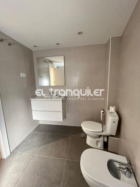 Foto b380405f-c5d8-46ea-a35b-31376524ad24. Alquiler piso calle marques de viana, n 22, planta 5, puerta a en Madrid