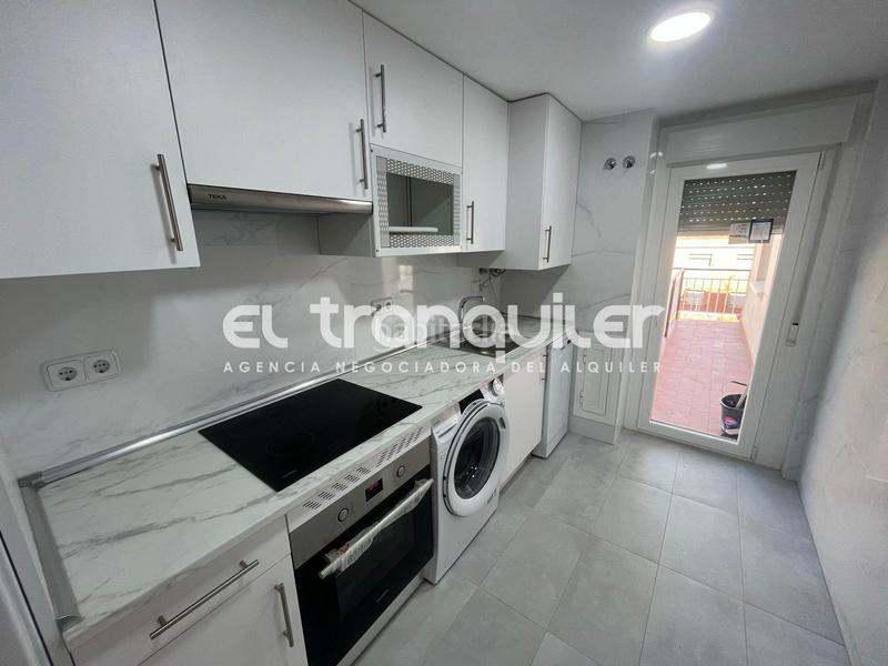 Foto f66e1270-5257-430d-9cab-ba41e145c828. Alquiler piso calle marques de viana, n 22, planta 5, puerta a en Madrid