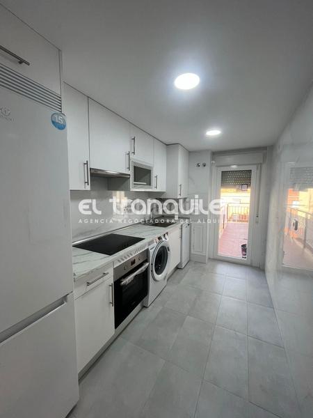 Foto 0a2cb6f2-152b-4992-a3b9-26137b014444. Location appartement avec parking dans Valdeacederas Madrid