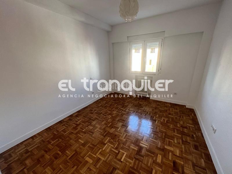 Foto 3d4a76aa-1b45-437d-b6ae-55e983c2c9d9. Location appartement avec parking dans Valdeacederas Madrid