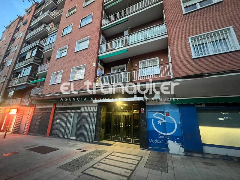 Foto 4109ff0c-9b21-49ca-9fb9-e70e46b4f96f. Location appartement avec parking dans Valdeacederas Madrid