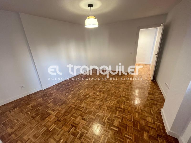 Foto 54cb0b1a-3652-46e2-8356-2ebff56a4505. Location appartement avec parking dans Valdeacederas Madrid