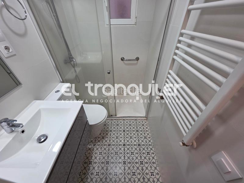Foto c1f0b189-fb38-4cbe-b1d1-70bb33b16799. Alquiler piso calle camarena, n 328, planta 1, puerta 2 en Madrid
