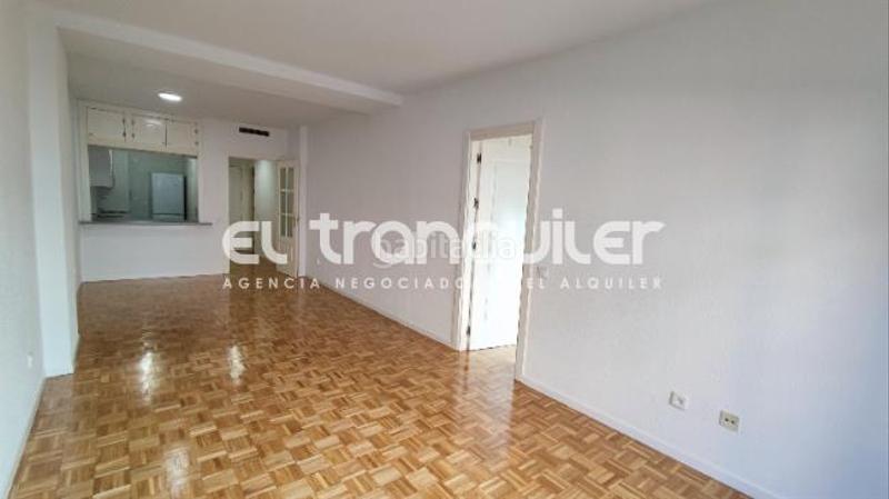 Foto a8513038-2580-44f6-bc25-2afe77d43c09. Rent flat with pool in Delicias Madrid