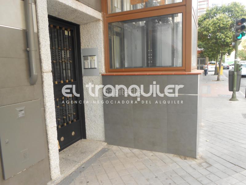 Foto f4748e9b-4f27-4bba-a62e-4a2c9456428f. Alquiler piso calle sierra toledana, n 39, planta 3, puerta c en Madrid