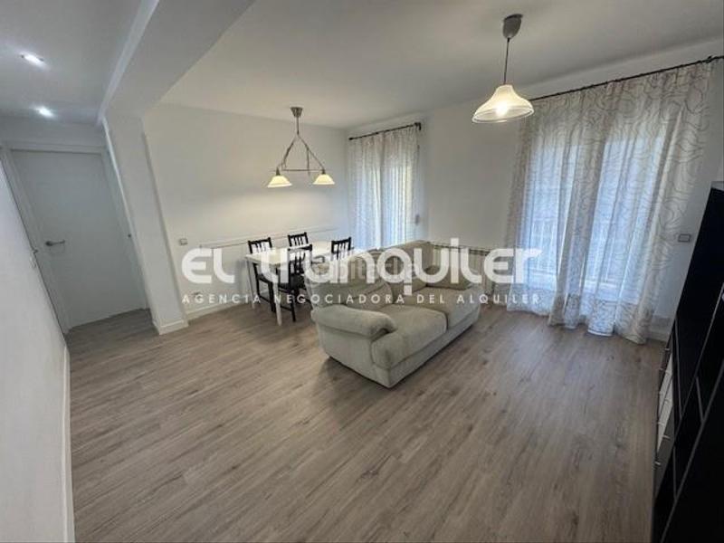 Foto a80bfd24-fc17-4e18-8c15-741223a97369. Location appartement dans Aluche Madrid