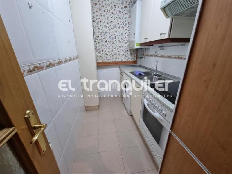 Foto 8f3de387-58a7-405a-b21a-d6905b2a6c4b. Location appartement avec parking dans Los Cármenes Madrid