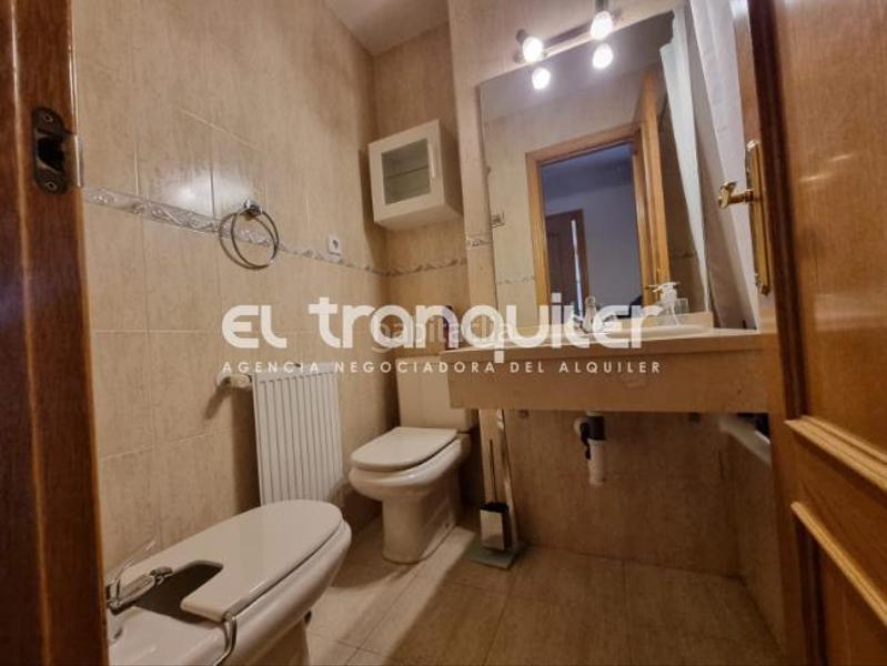 Foto d24c0105-87d3-4dc1-85b7-8ea8b2d8f78d. Location appartement avec parking dans Los Cármenes Madrid