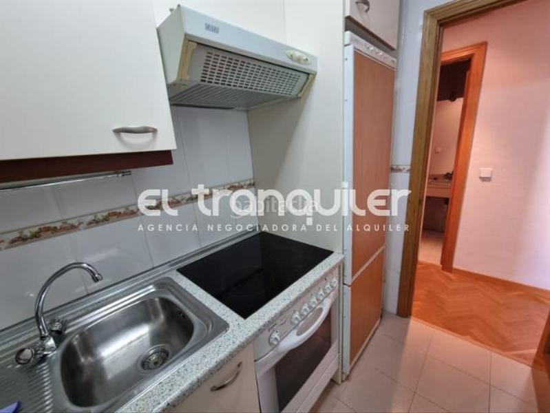 Foto 0dc74950-2bed-4f31-8217-e8cc3f48e997. Rent flat with parking in Los Cármenes Madrid