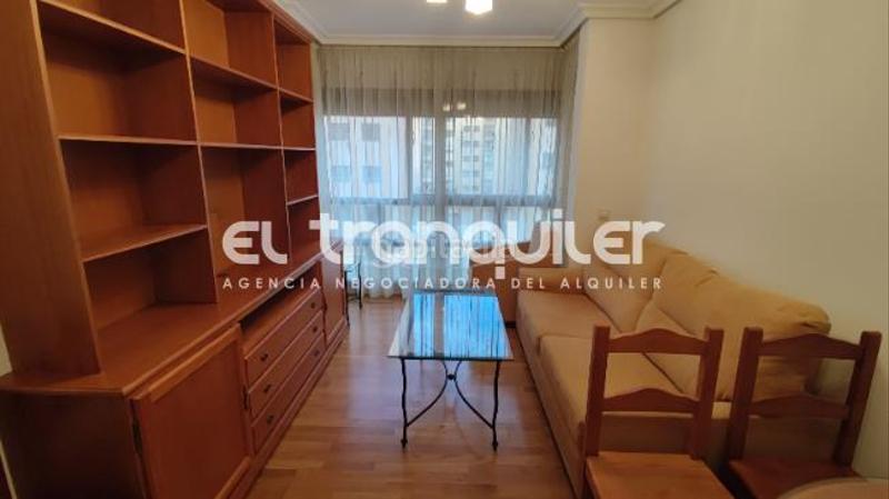 Foto 994617ce-bcae-4b67-834d-87c1bf5fd6d1. Location appartement avec parking piscine dans Palomeras Sureste Madrid