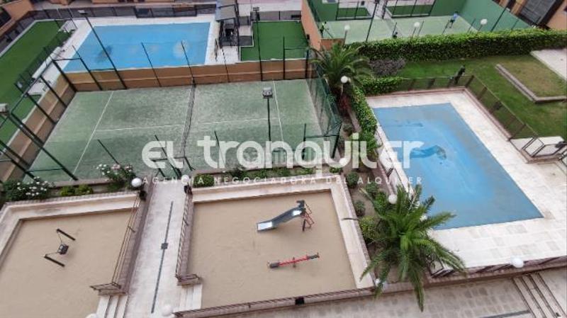 Foto cfc2b010-75f0-433f-98d6-c9b0686980ac. Location appartement avec parking piscine dans Palomeras Sureste Madrid