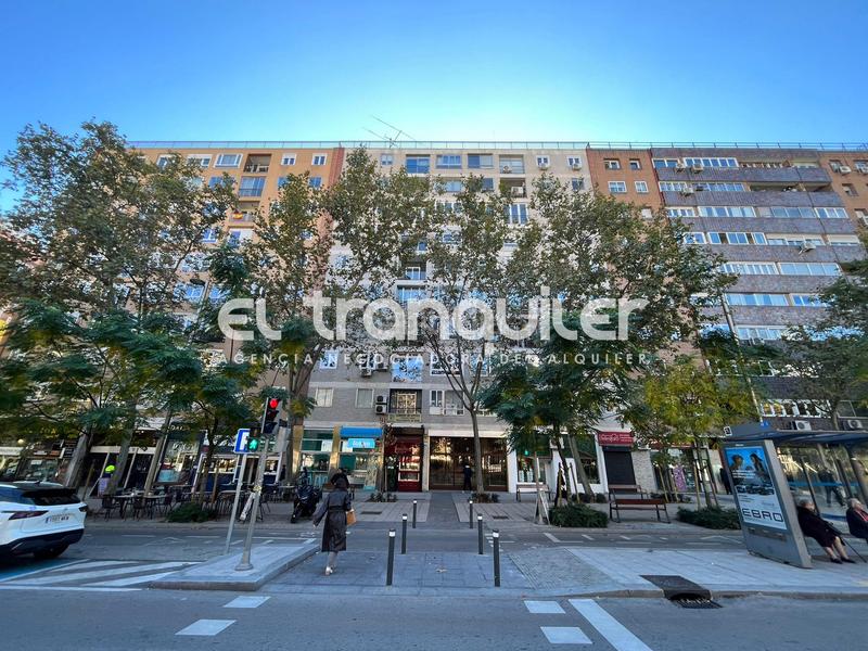 Foto 38ba6361-d831-415f-a5ab-de19af84ee49. Alquiler piso calle general peron, n 6, bajo en Cuatro Caminos - Azca Madrid