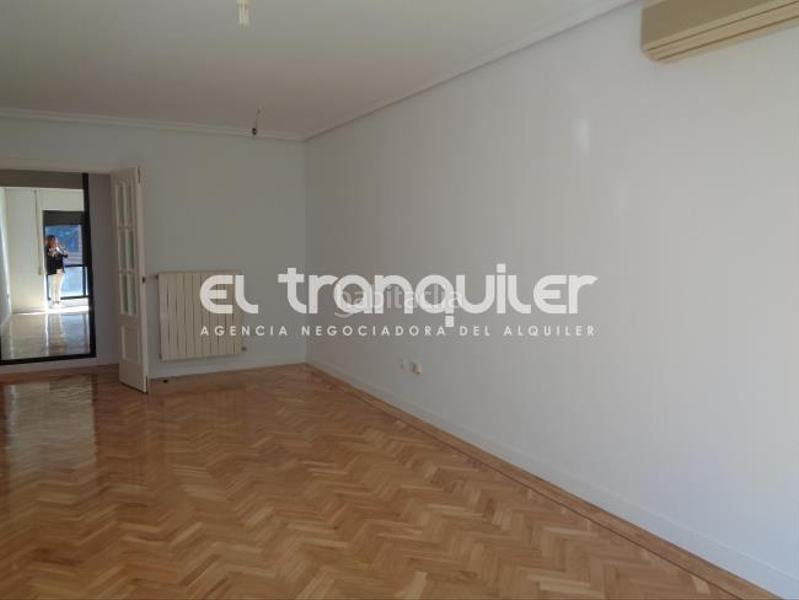 Foto f6deb7a8-779b-44d4-a74c-8f1e64c9130b. Alquiler piso calle alaró, n 12, planta 1, puerta d en Madrid