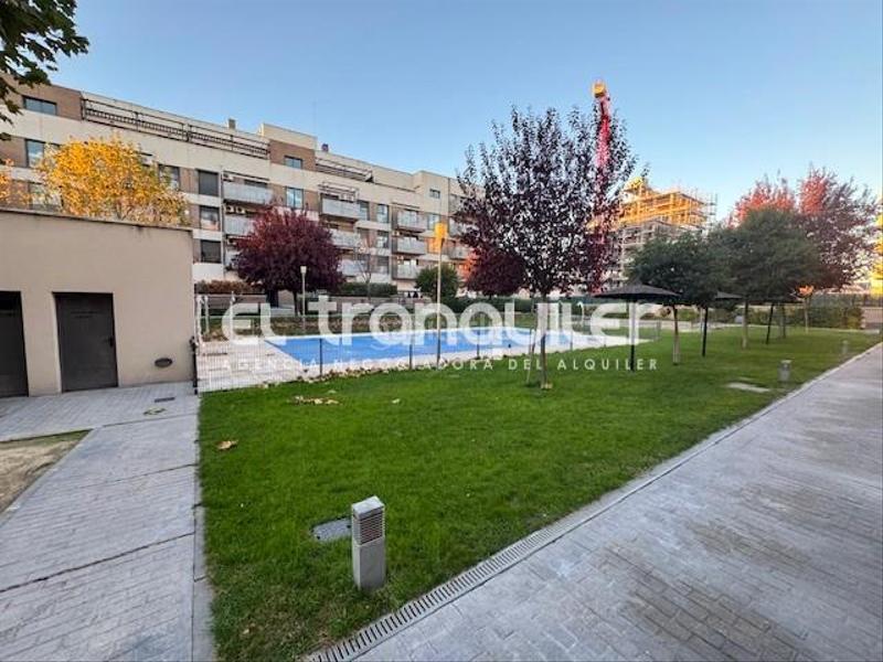 Foto 997ce141-8967-47ff-a81e-2bc2161dba1f. Lloguer pis amb aparcament piscina a Universidad-Hospital Fuenlabrada