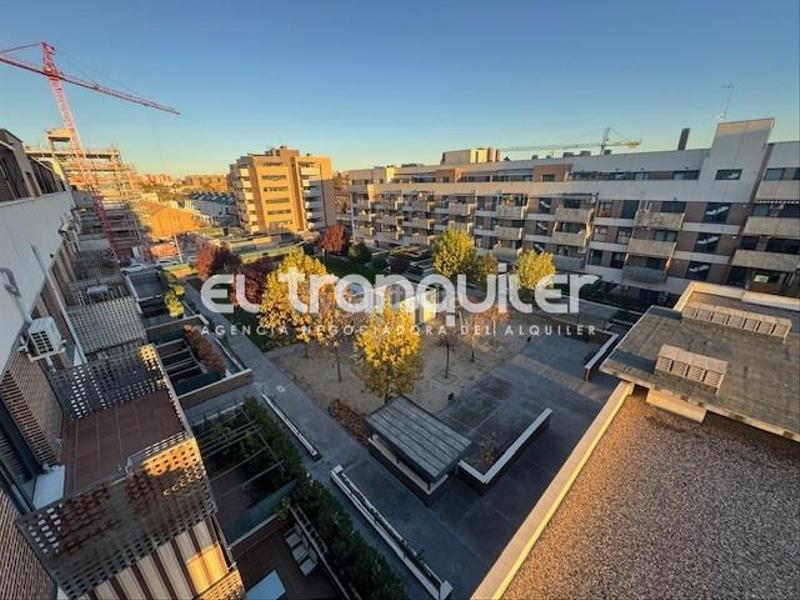 Foto a284118f-af47-4a9a-bc7a-5f010197b674. Rent flat with parking pool in Universidad-Hospital Fuenlabrada