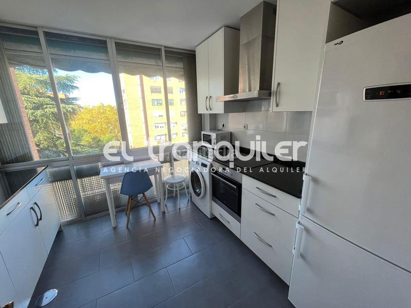 Foto e6598fc1-098f-4c35-a714-995161ec6ad8. Rent flat in Valdezarza Madrid