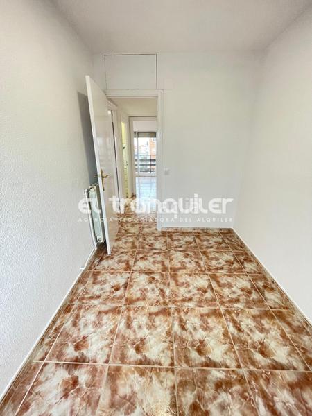 Foto e50b4827-c441-40a3-9ee0-2242fb966ebf. Alquiler piso calle camarena, n 155, planta 10, puerta izq en Madrid