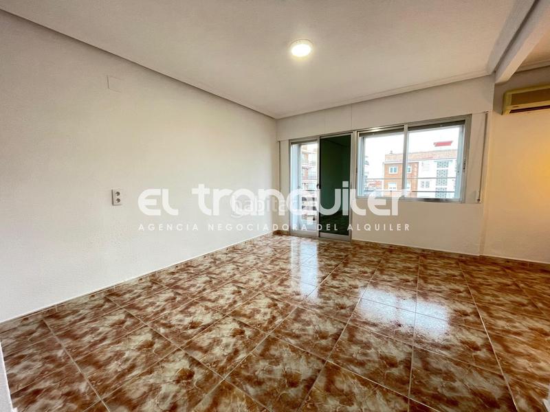 Foto a29dce02-441a-41df-9af3-2bb0d56a6962. Miete etagenwohnung mit parking in Aluche Madrid