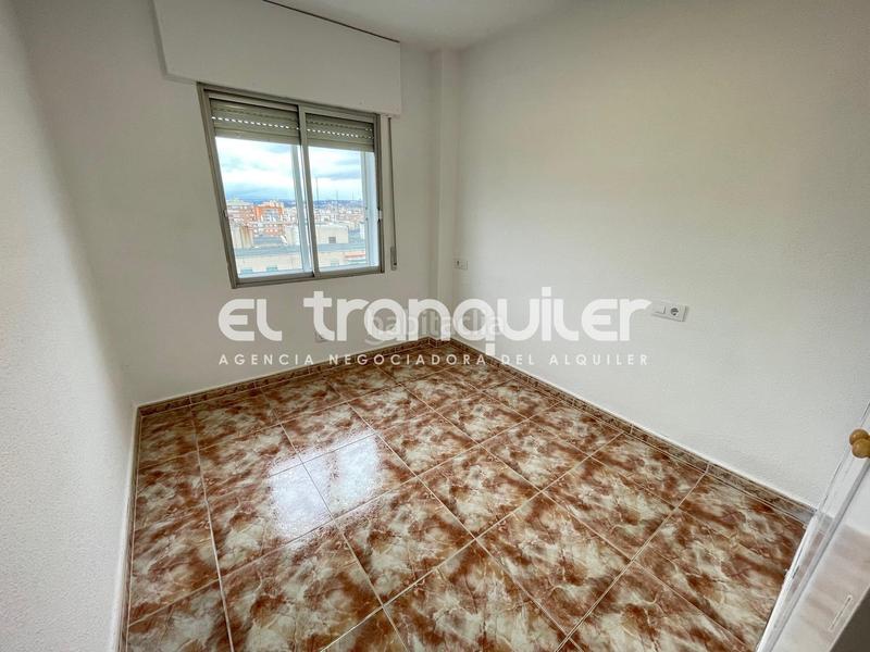 Foto 4bcc70cc-29c5-4cfc-a776-b742c62d4c84. Rent flat with parking in Aluche Madrid