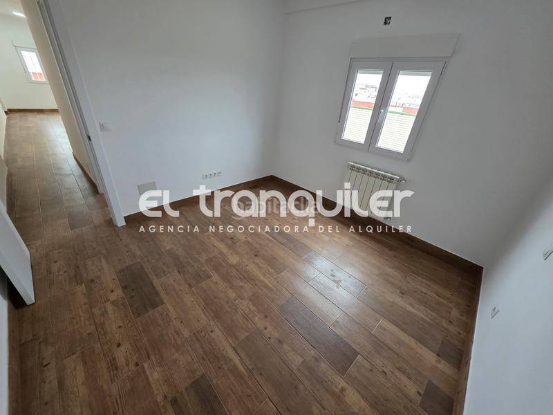 Foto 16031db9-0379-41bb-8d7e-2309e544fdaa. Miete etagenwohnung in Palos de Moguer Madrid