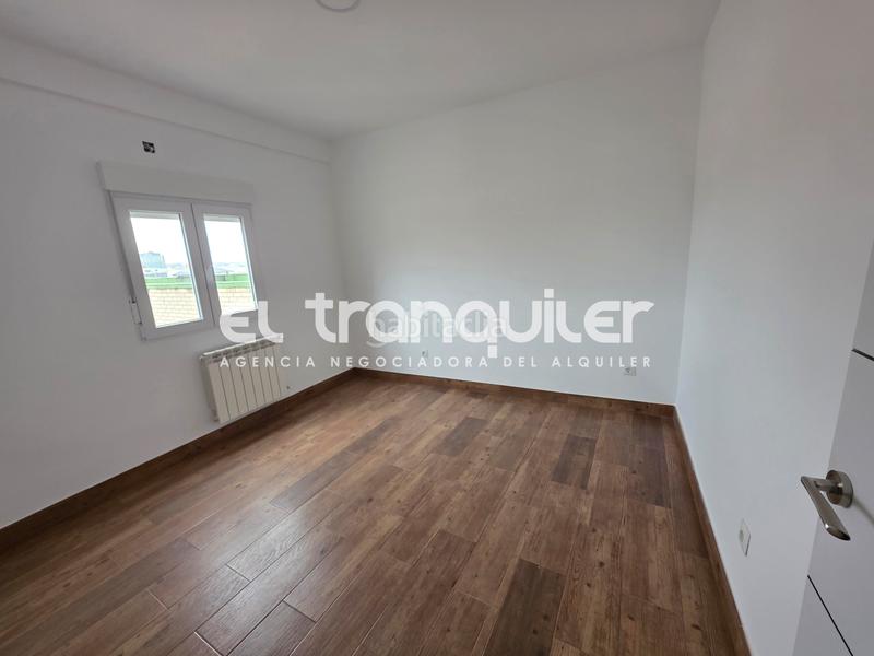 Foto a7a556a0-3893-4a9f-9fff-00a4f126a549. Miete etagenwohnung in Palos de Moguer Madrid