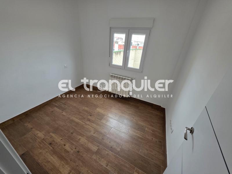 Foto c490ee9b-ac45-4d2b-9dee-17a38358d459. Miete etagenwohnung in Palos de Moguer Madrid