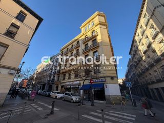 Flat in Calle Santa Isabel