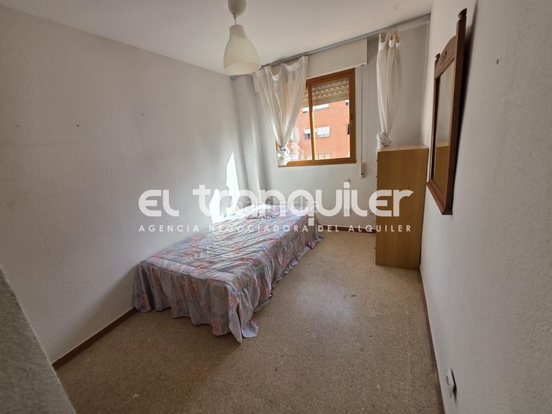 Foto 140eca1f-704d-4dca-8ba0-9a24a5108275. Pis a Portazgo Madrid
